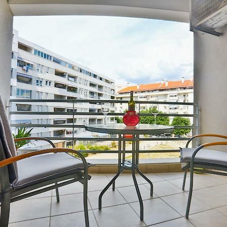 Ibis Apartment Сплит Экстерьер фото