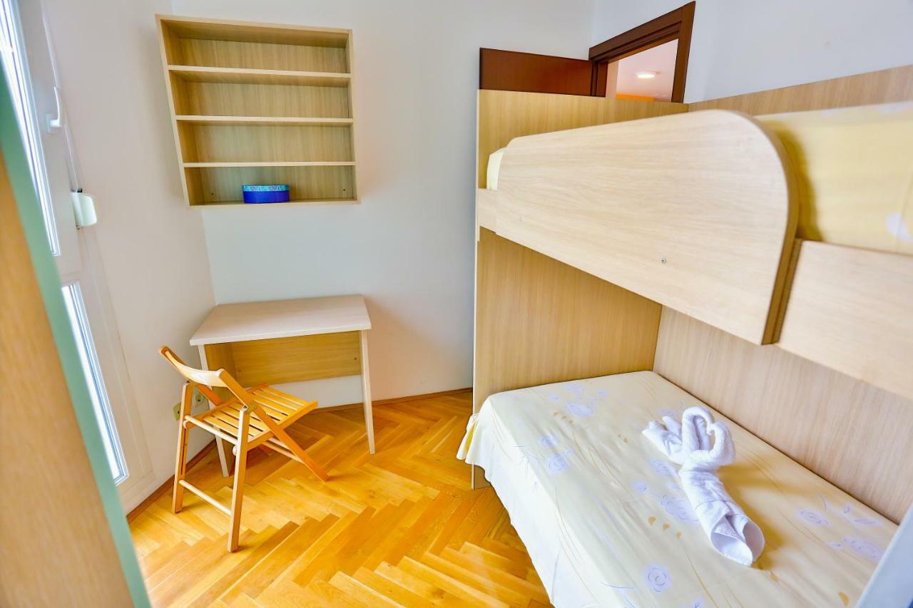 Ibis Apartment Сплит Экстерьер фото